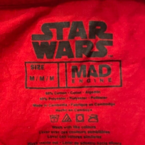 Star Wars 'Chewy' Christmas T shirt. Size M Red Festive! - Picture 4 of 5